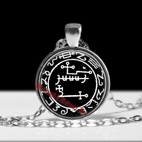 Astaroth sigil pendant, Grimoirium Verum necklace, satanic jewelry, Satan, satanism, occult talisman, ritual lamen, summoning demons #124.2